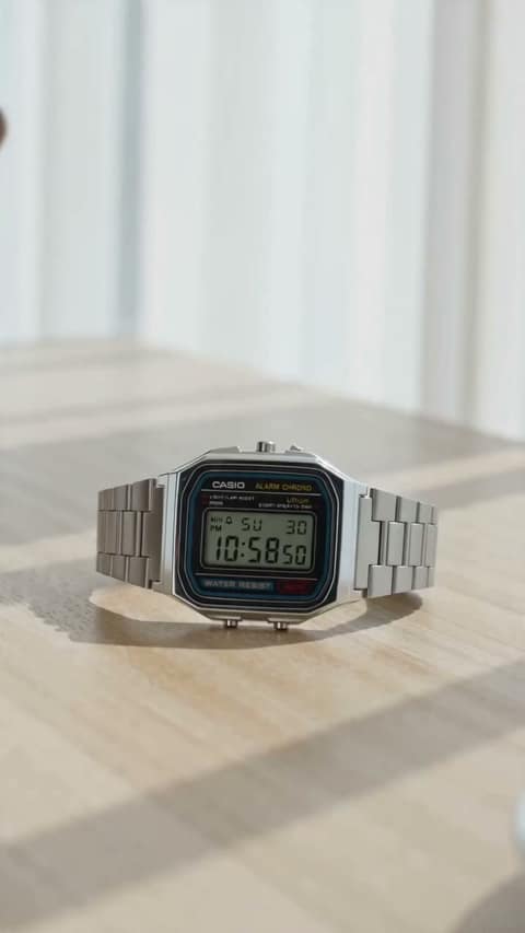 Noah silver vintage digital watch Try-On