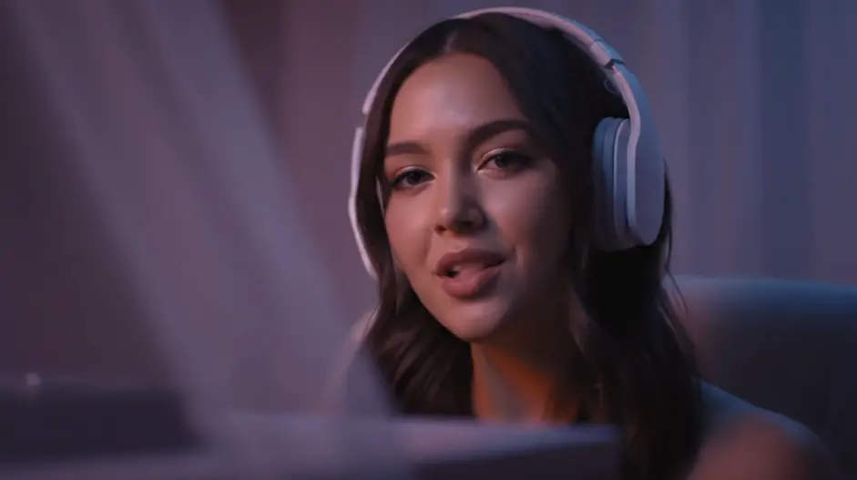 ASMR Streamer Lullaby
